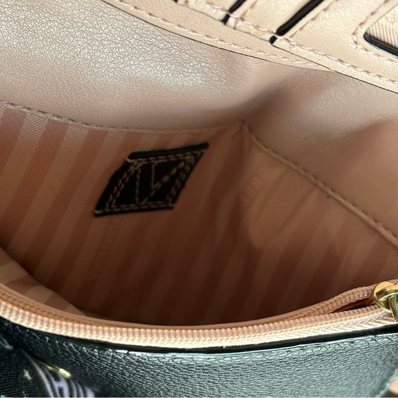 Victoria Secret black chevron wallet - Picture 6 of 10